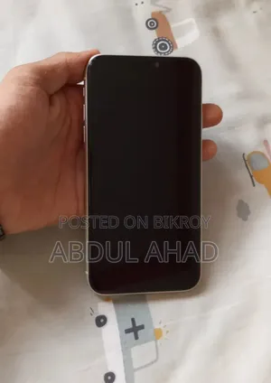 অ্যাপল আইফোন ১১ ২৫৬ জিবি সাদা