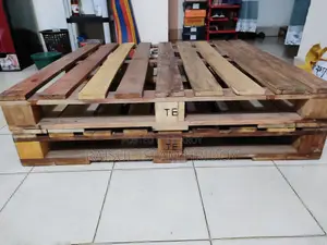 উডেন প্যালেট (২ পিস)