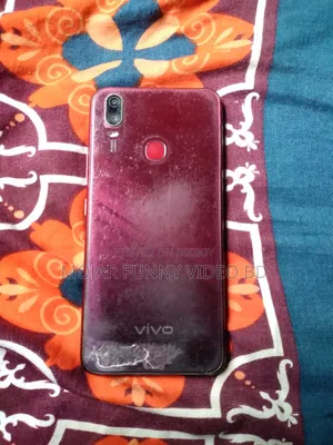 Vivo Y11 32 GB Red