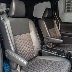 Toyota Voxy Hybrid S-Z 2WD 7-Seater 2022 Pearl