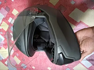 স্টাডস হেলমেট