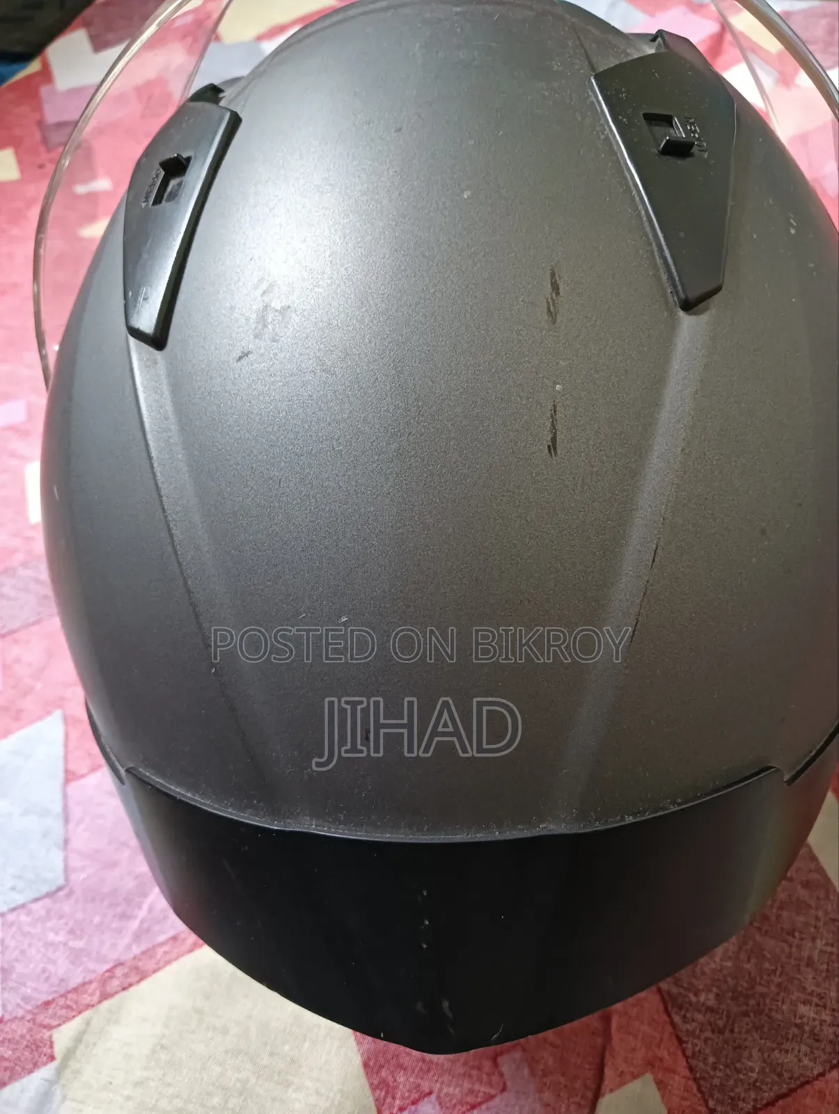 স্টাডস হেলমেট