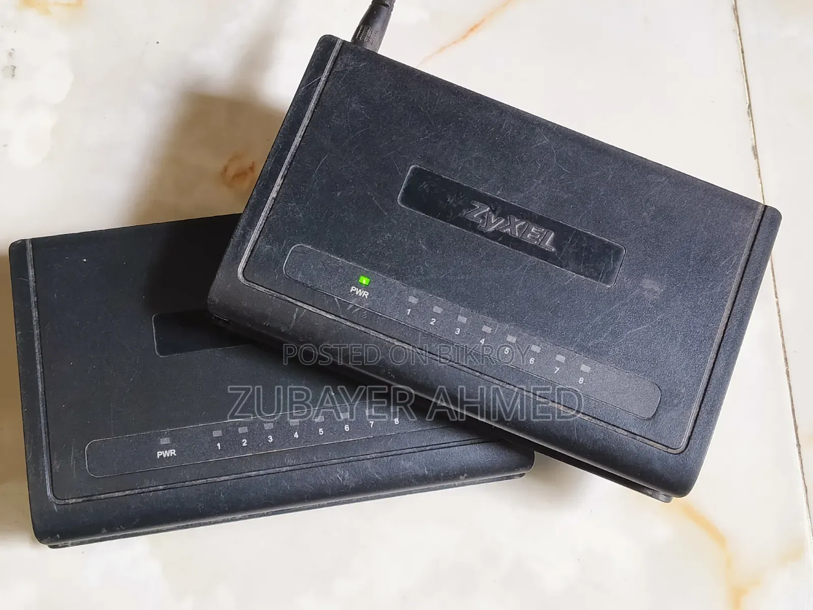 Zyxel ES- 8-Port Network Switch