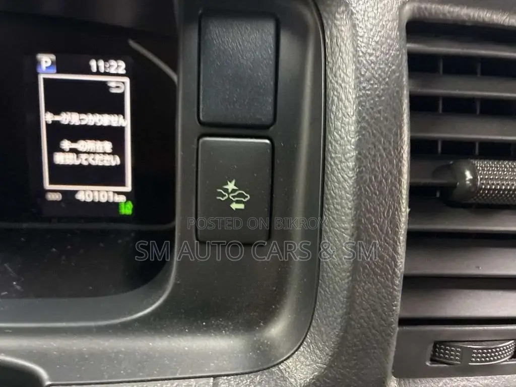 Toyota HiAce 2023 Black