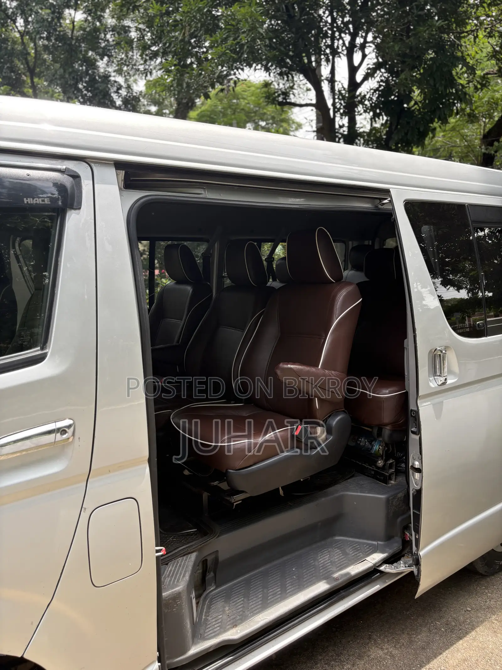 Toyota HiAce 2005 Silver