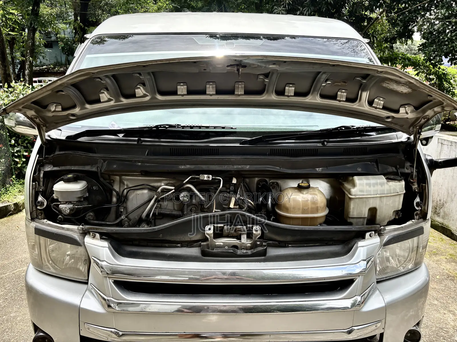 Toyota HiAce 2005 Silver