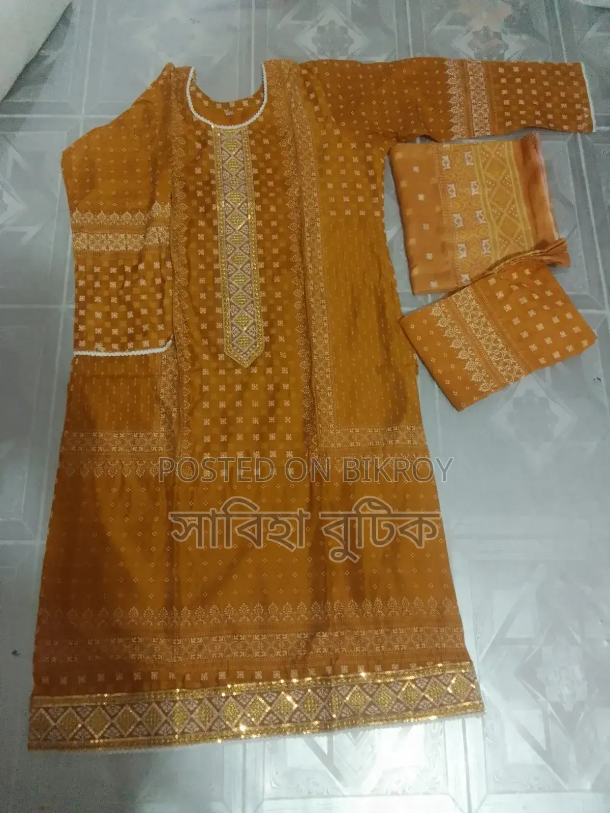 Ready-made Boutique 3-piece