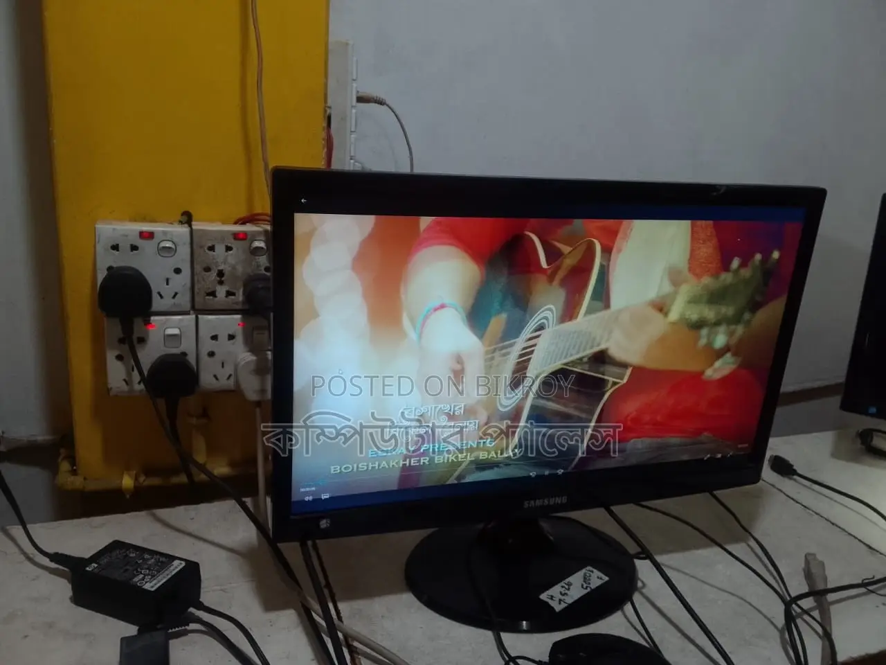 কম্পিউটার মনিটর