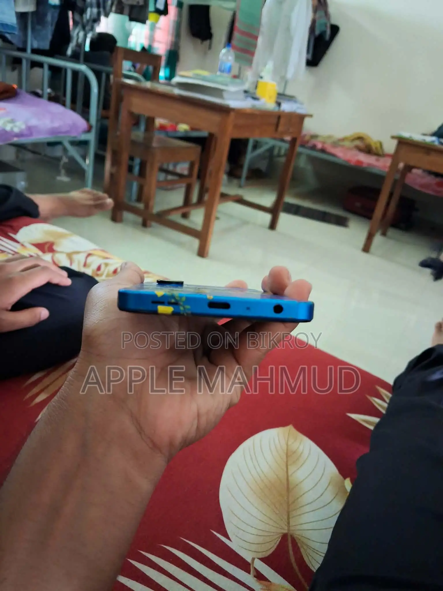 ওয়ানপ্লাস ২৫৬ জিবি ব্লু