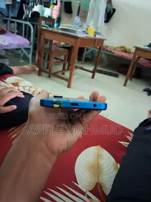 ওয়ানপ্লাস ২৫৬ জিবি ব্লু