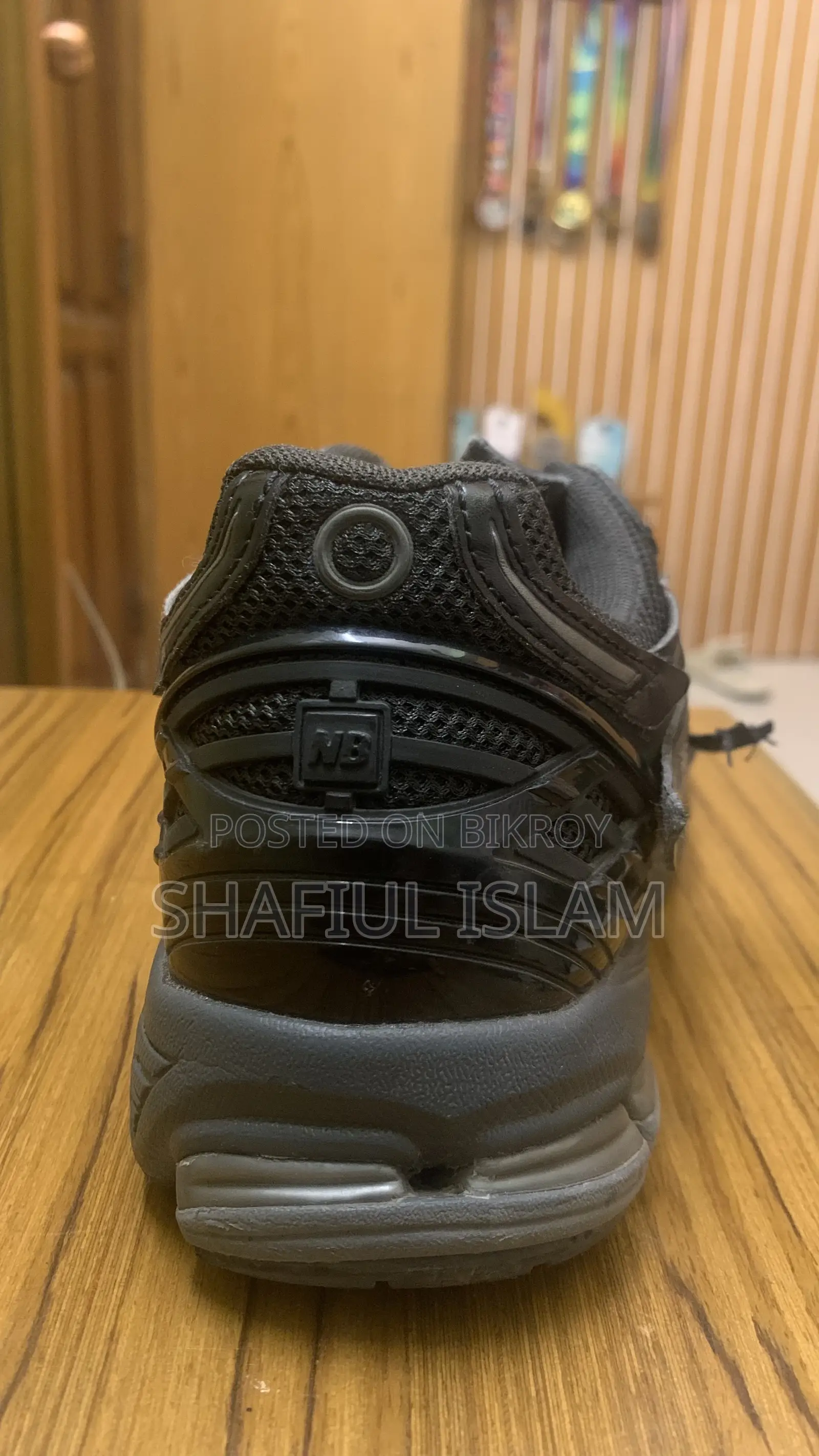 1906r-Inspired Running Shoe