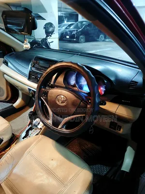 Toyota Yaris 2015 Red