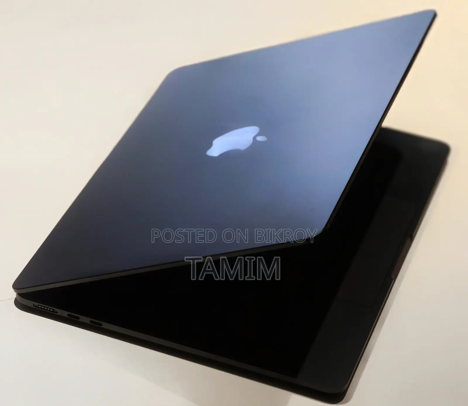 Laptop Apple MacBook Air 2024 M3 8GB Apple M3 SSD 256GB