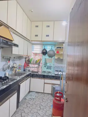 Furnished 4-bedroom Apartment in Uttara for sale
