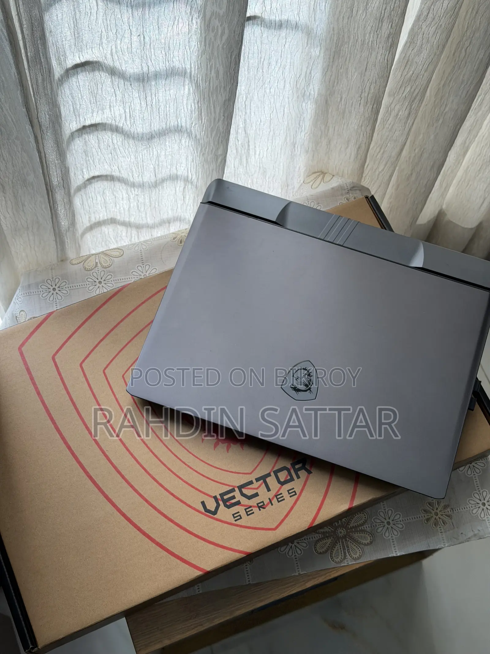 Laptop MSI Vector 16 HX AI A2XWIG 16GB Intel Core Ultra 7 SSD 512GB