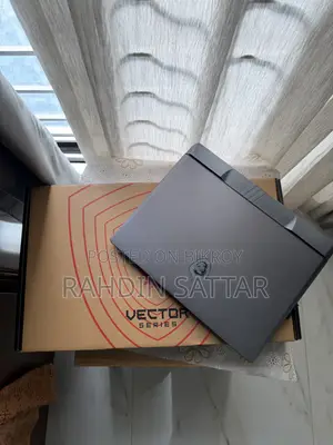 Laptop MSI Vector 16 HX AI A2XWIG 16GB Intel Core Ultra 7 SSD 512GB