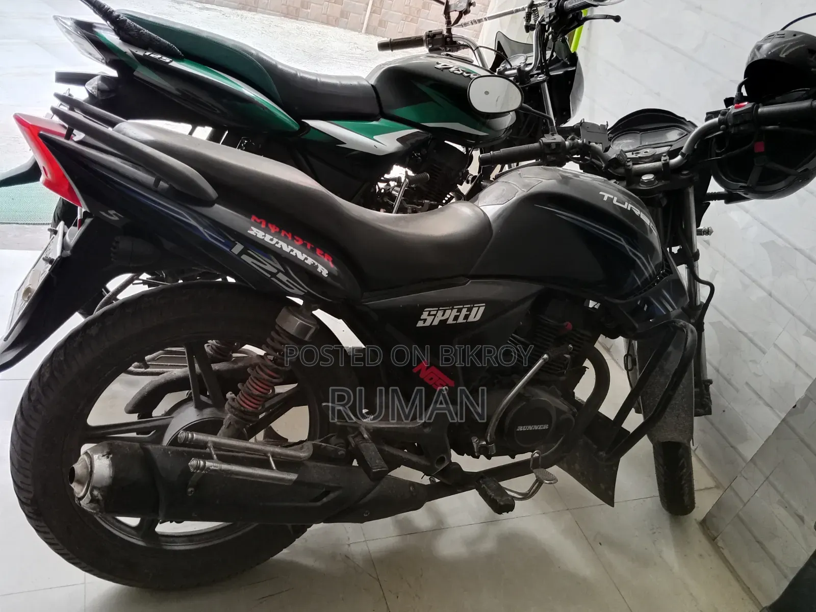 রানার টার্বো ১২৫ ২০১৭ কালো