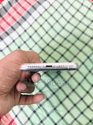 অ্যাপল আইফোন ১১ প্রো ৬৪ জিবি হোয়াইট