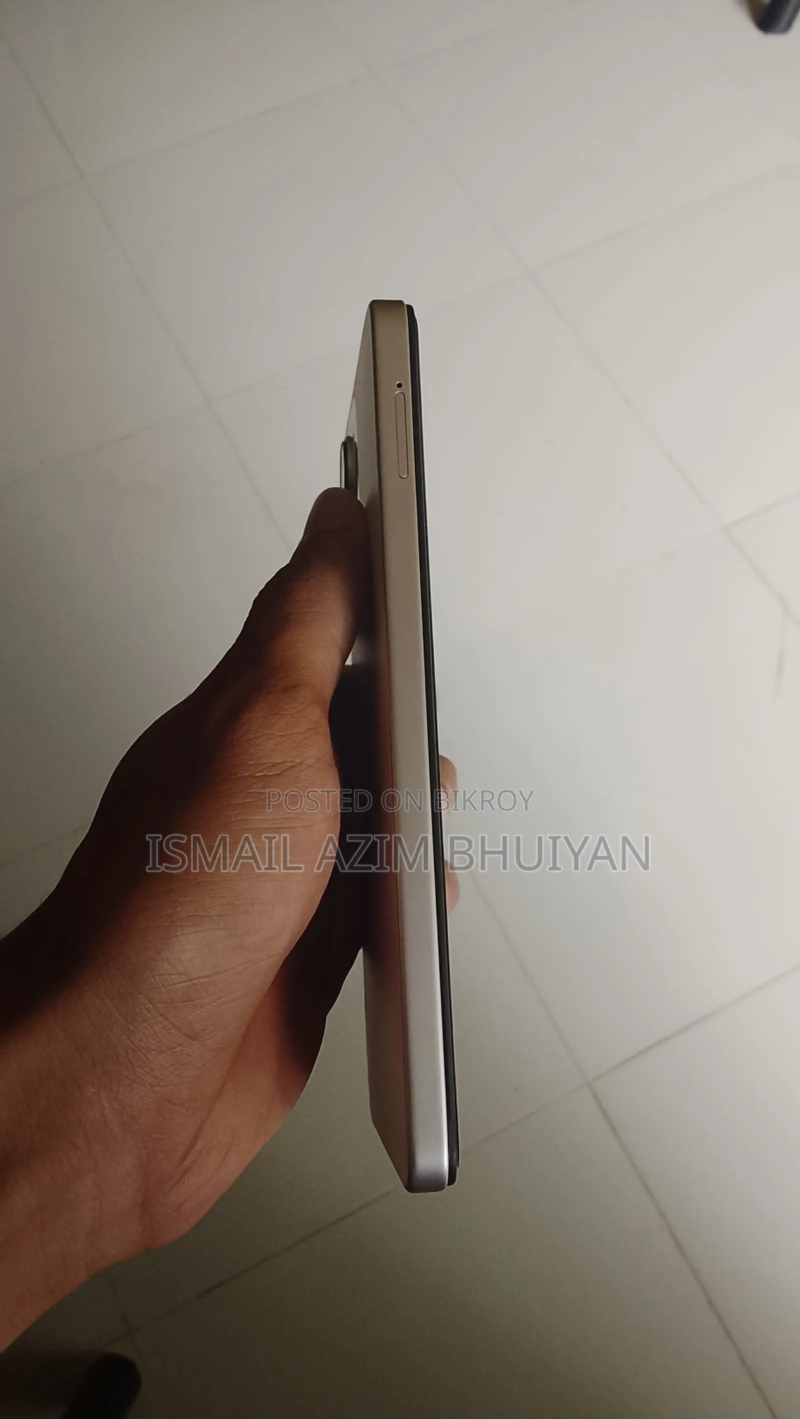 Vivo Y11d 128 GB Silver