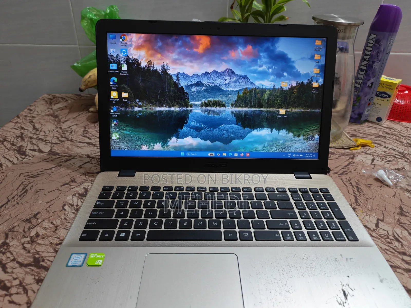 Laptop Asus VivoBook X540SA 16GB Intel Core i5 SSHD (Hybrid) 1T
