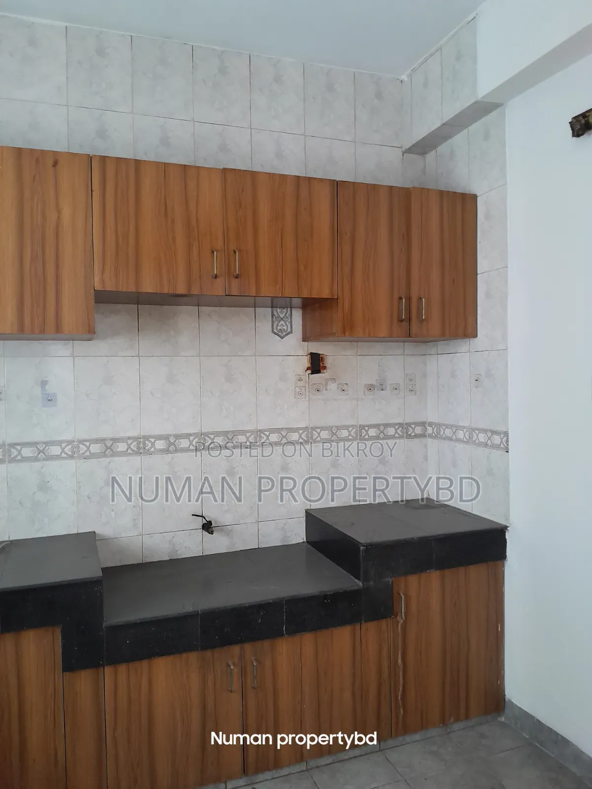 3 Bedroom Apartment in Numan Property Bd, Basundhara for Rent