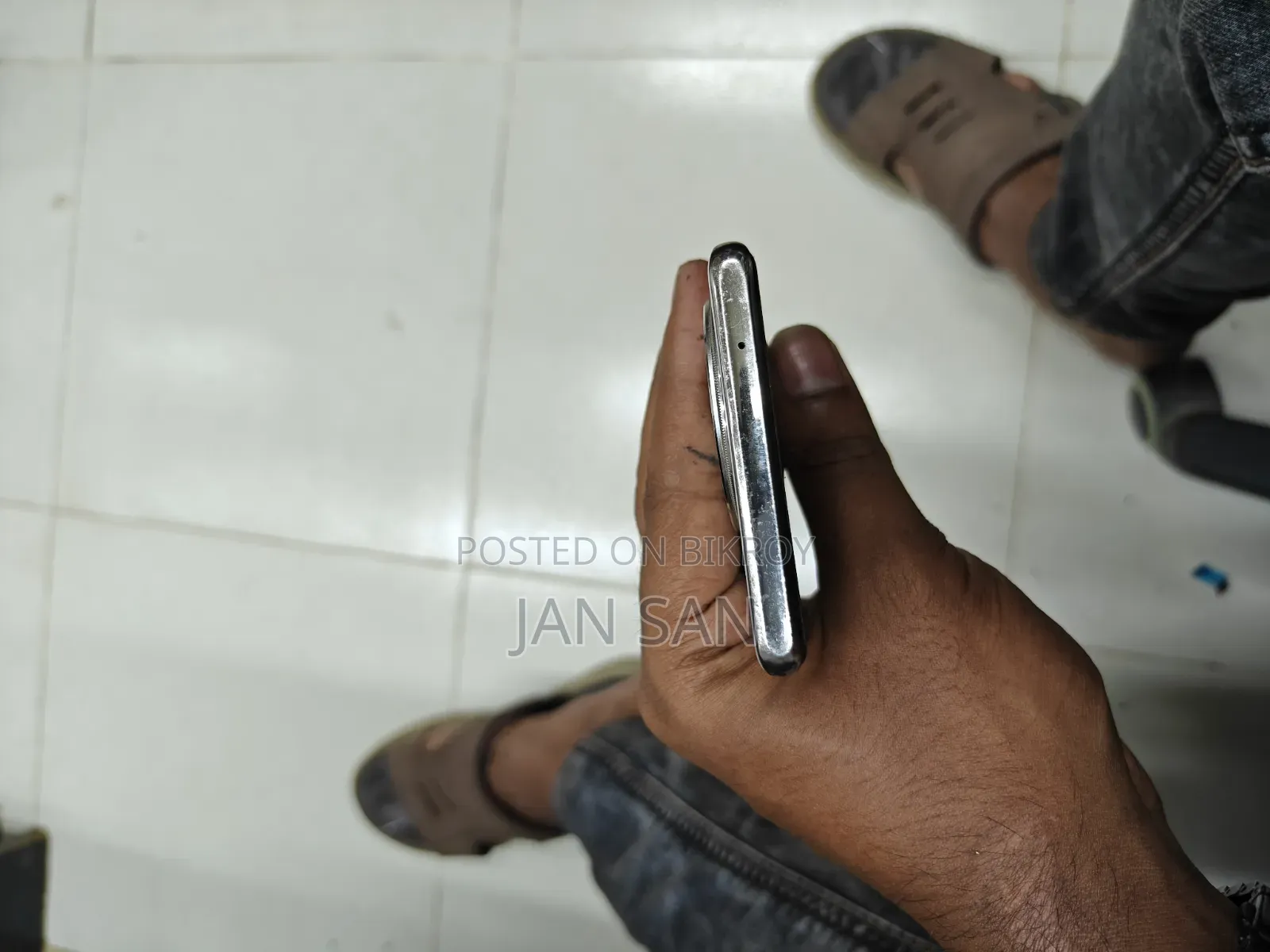 Vivo V30e 256 GB White