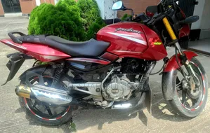 Bajaj Pulsar 150 2016 Red