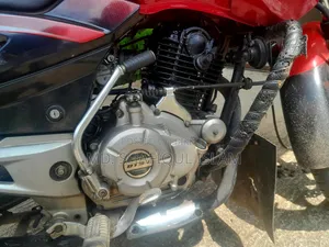 Bajaj Pulsar 150 2016 Red