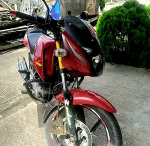 Bajaj Pulsar 150 2016 Red