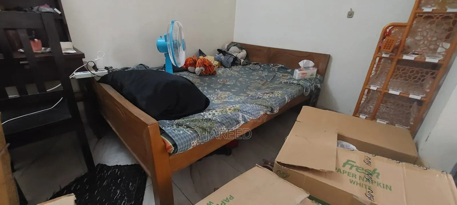 Semi Double Bed