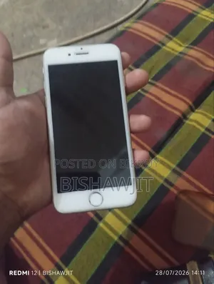 অ্যাপল আইফোন ৬ ১৬ জিবি রূপালী