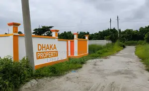 Metro Station 3 Katha Park East at Sector-17/B