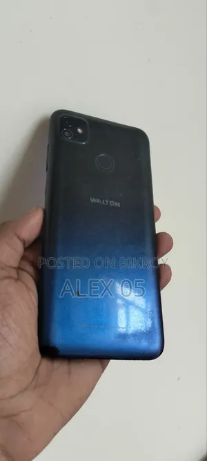 Walton hm 6 32 GB Blue