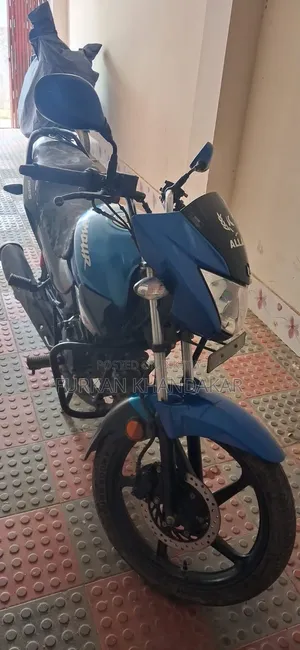 Hero Glamour 2022 Blue