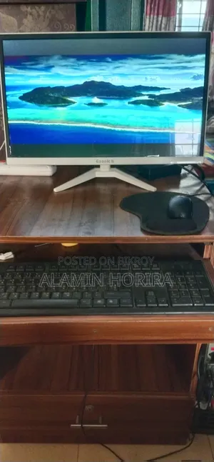 Desktop Computer 4GB Intel Core I3 HDD+SSD 500GB