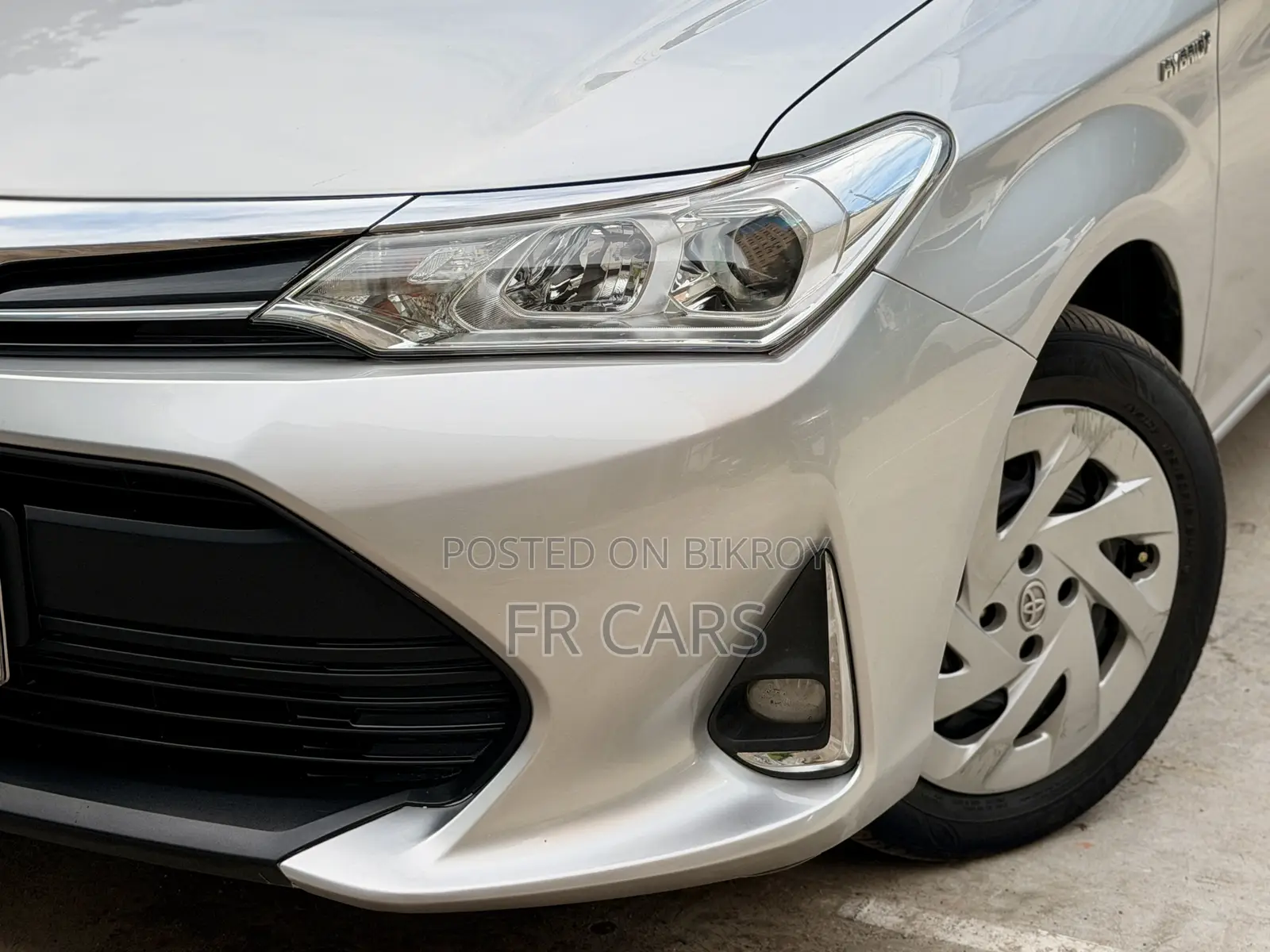 Toyota Corolla Fielder 1.5 Hybrid FWD 2019 Silver