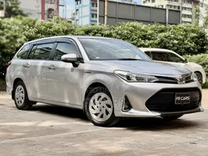 Toyota Corolla Fielder 1.5 Hybrid FWD 2019 Silver