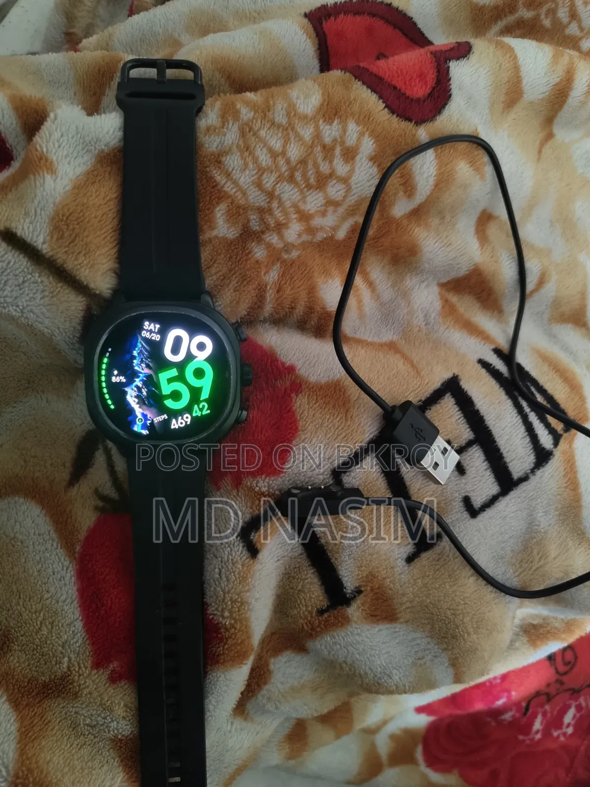 হাইফিউচার এইএক্স লাইট স্মার্ট ওয়াচ (ব্ল্যাক) - চমৎকার কন্ডিশন