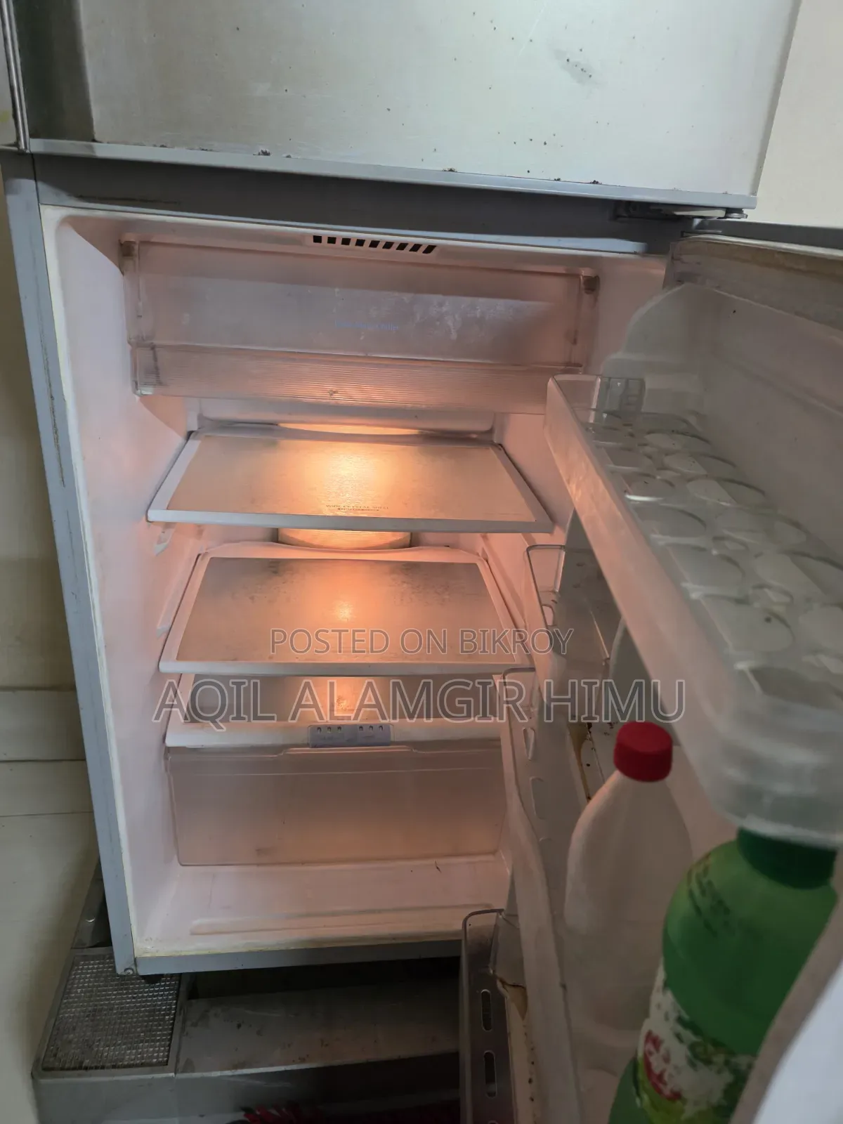Hitachi Fridge.