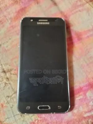 Samsung Galaxy J5 8 GB Black