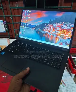 ল্যাপটপ এসার এক্সটেনসা ৪জিবি ইন্টেল কোর আই৩ এইচডিডি ১টি