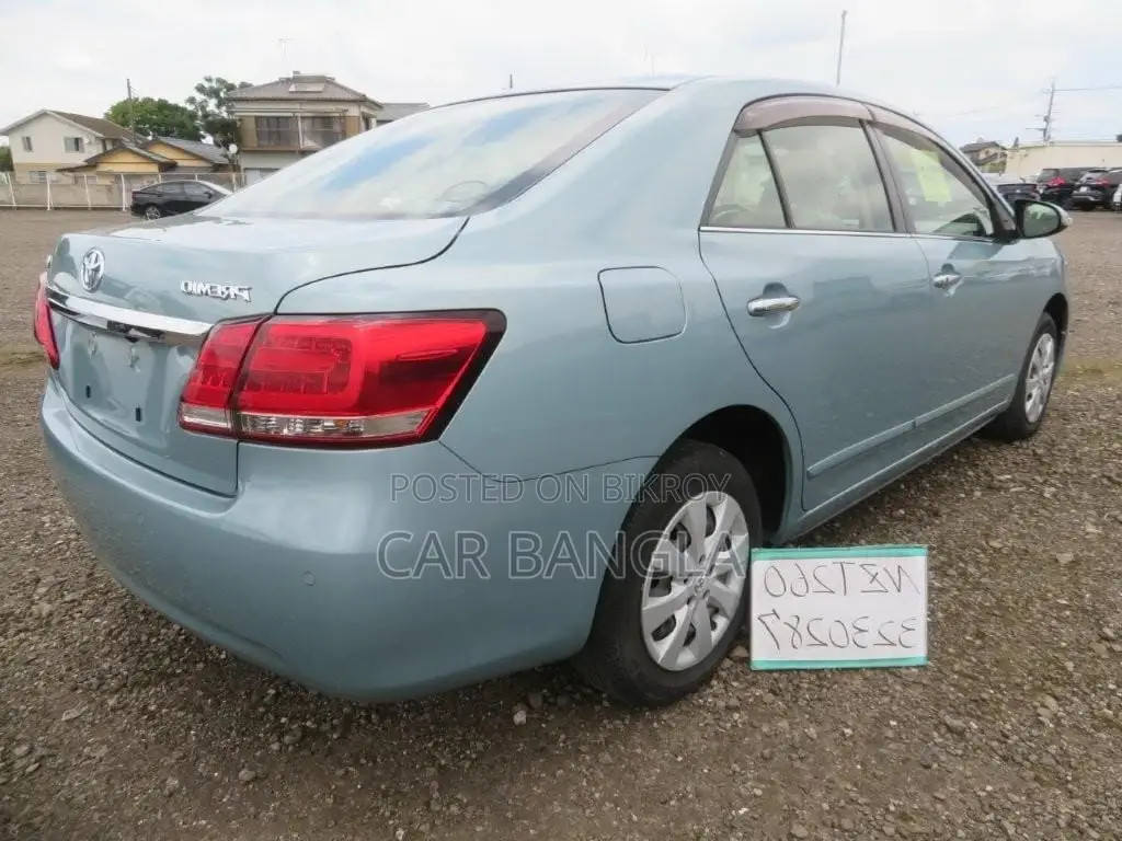 Toyota Premio 2021 Green