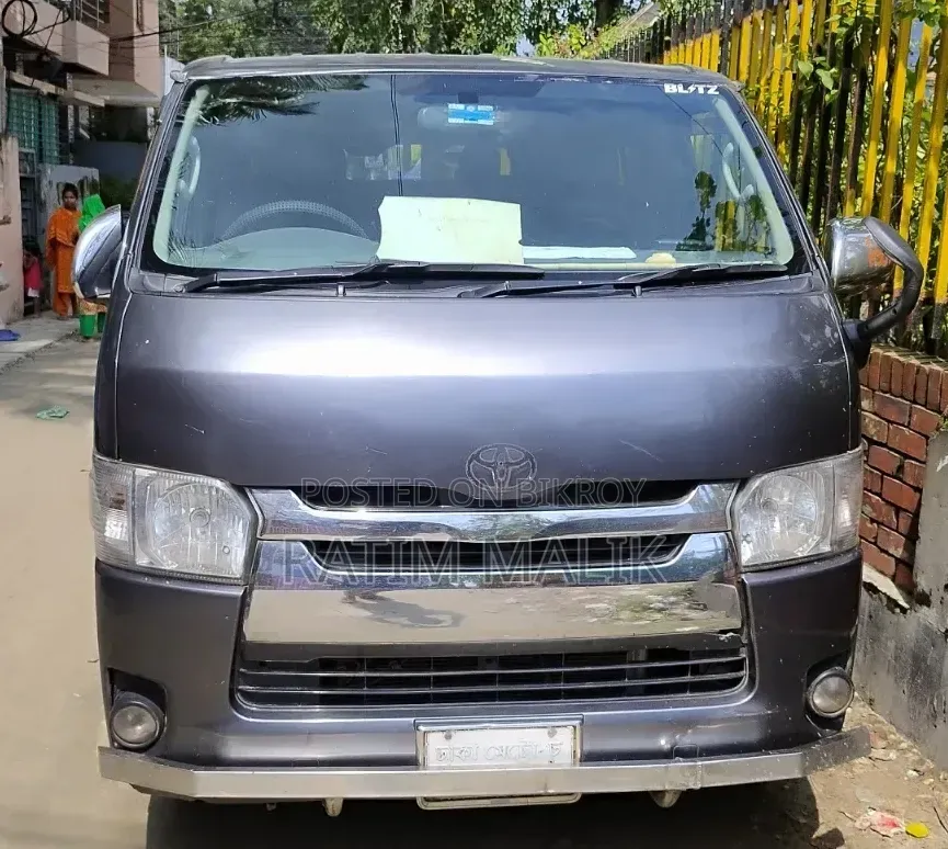 Toyota HiAce 2012 Grey