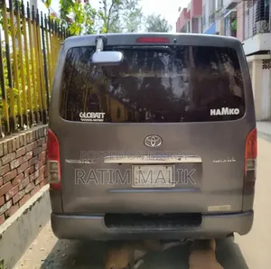 Toyota HiAce 2012 Grey