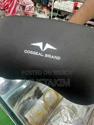হেড রেস্ট চেয়ার