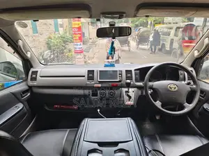 Toyota Noah 2011 Silver