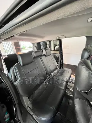 Toyota Sienta 2014 Maroon