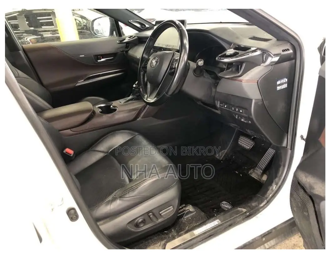 Toyota Harrier 2021 Pearl