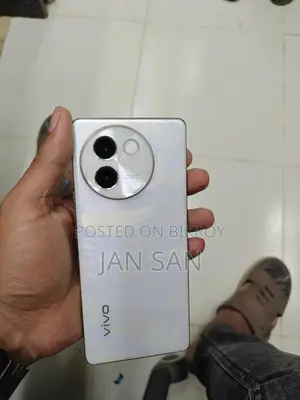 Vivo V30e 256 GB White