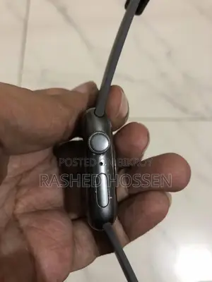 অ্যাপল ওয়াচ এস৫ ৪৪মিমি জিপিএস